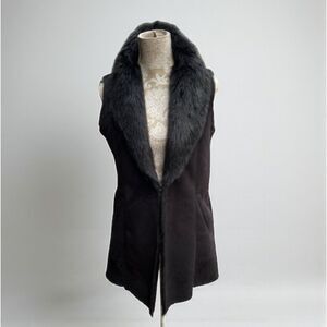 J. McLaughlin Black Suede Jacket Vest w/ Faux Fur Trim Size M Cozy Chic Mob Wife